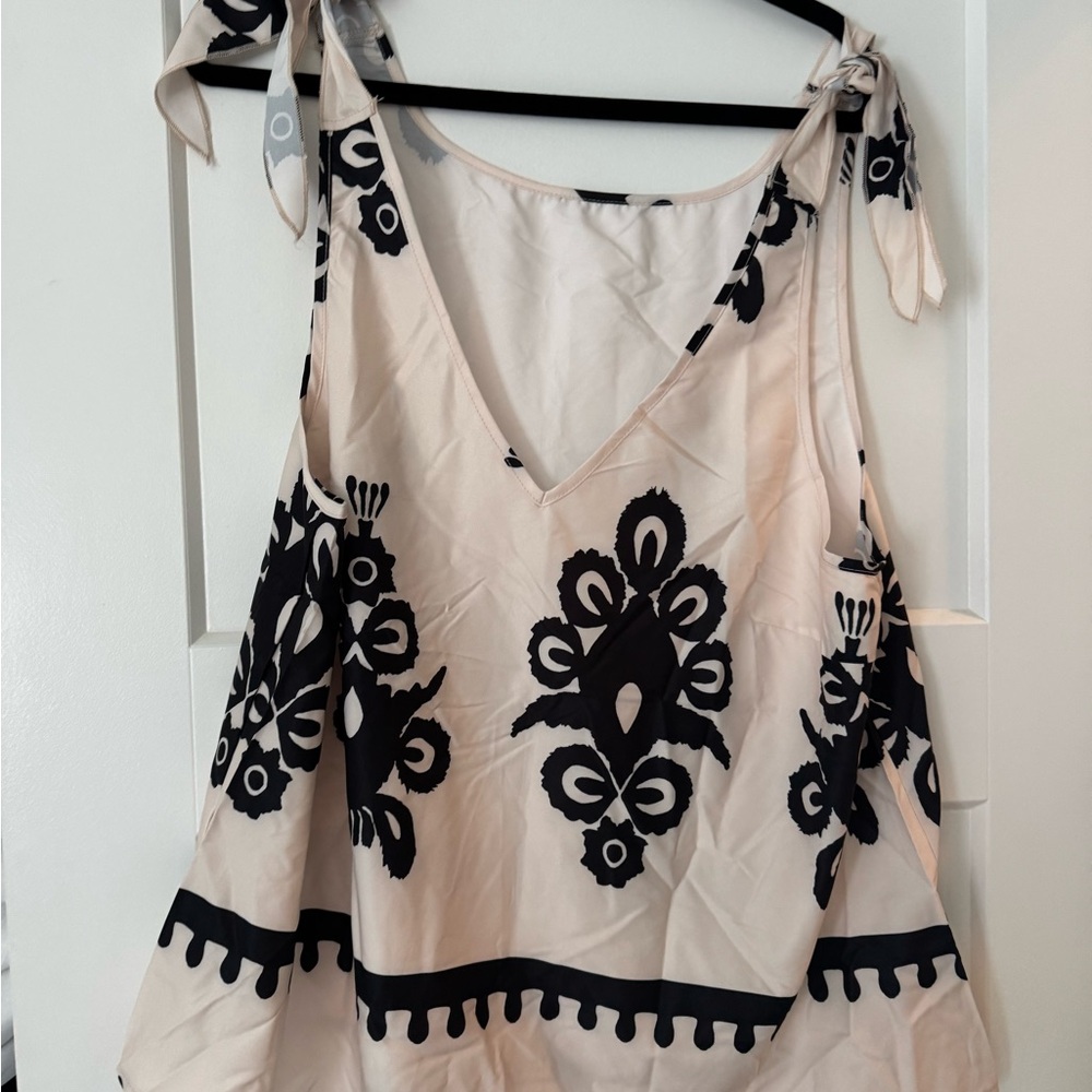 Elegant Black and Cream Women's Matching Set